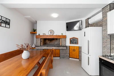 Holiday House Neda