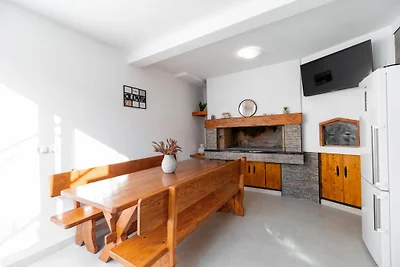 Holiday House Neda