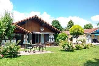 Ferienhaus direkt am Badesee