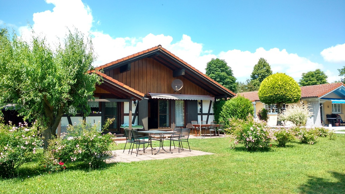Ferienhaus Direkt Am Badesee In Rheinmunster Frau G Lamprecht