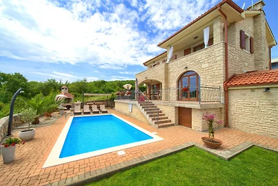 Villa Maya