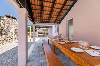 Villa Hidden