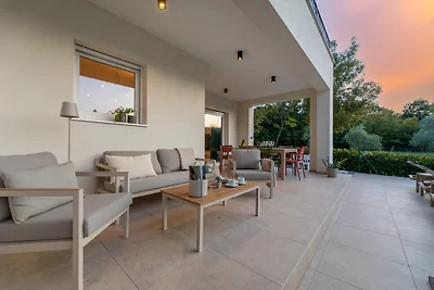 Villa Hidden