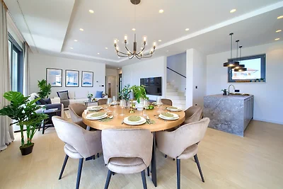 Villa Harmony mit beheiztem Pool