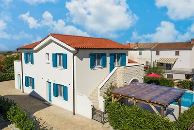 Villa Malina mit beheiztem Pool