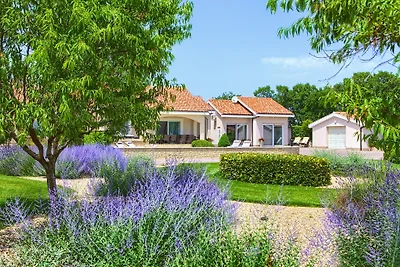 Villa Gardena mit großem Garten