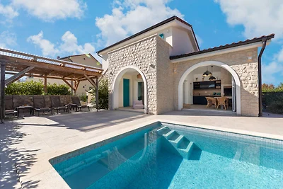 Villa Malina mit beheiztem Pool