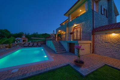 Villa Maya