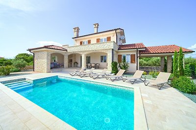 Luxe villa Moderana, zwembad, uitzicht op zee