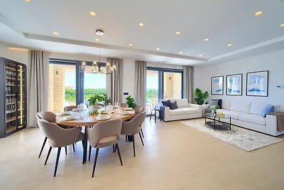 Villa Harmony mit beheiztem Pool