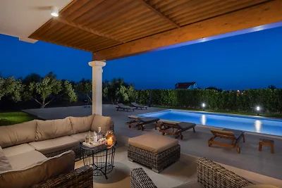 Villa Cvita mit großem Pool - Split
