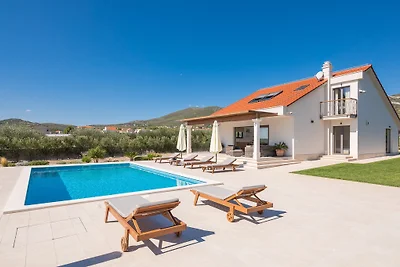 Villa Cvita mit großem Pool - Split