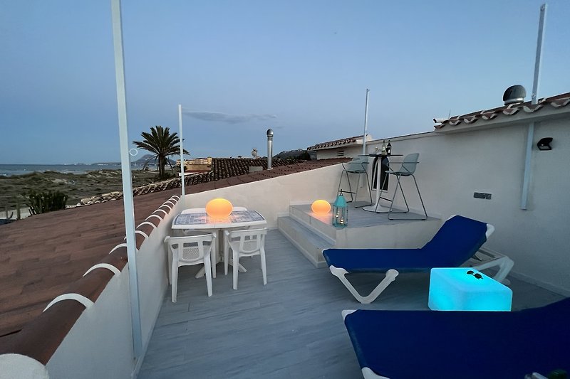 Fantastic new terrace for panoramic views and private moments
