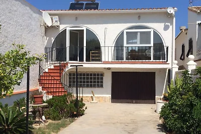 Beach villa in the Dunes