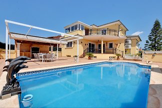 Willa Carmela z POOLEM SWIMMING i OGRÓDEM