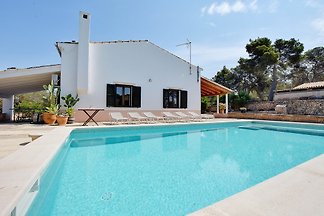 Przestronna willa Aqua z grillem