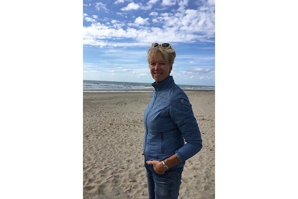 Frau H. Van Oosten - van der Goes Frau H. Van Oosten - van der Goes