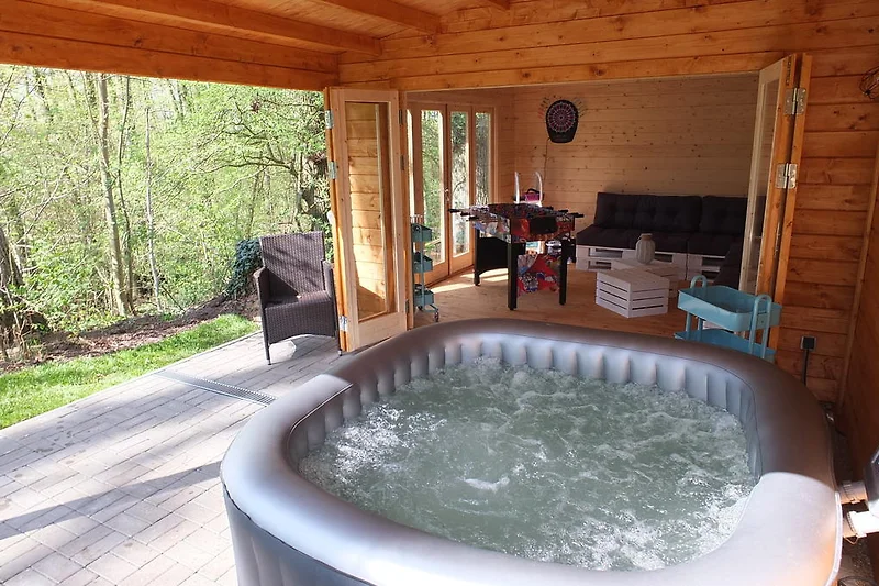 Whirlpool mit Seeblick