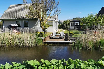 Hollandferienhaus mit Wintergarten