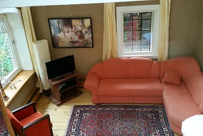 Idilliaca casa con giardino vicino al centro