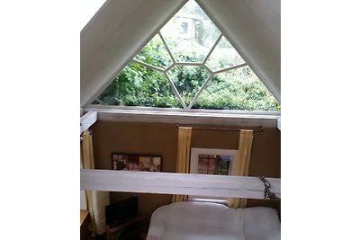 Idilliaca casa con giardino vicino al centro
