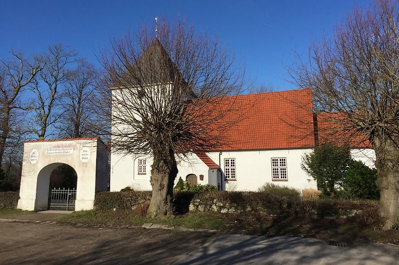 Die kleine Kirche am Haus