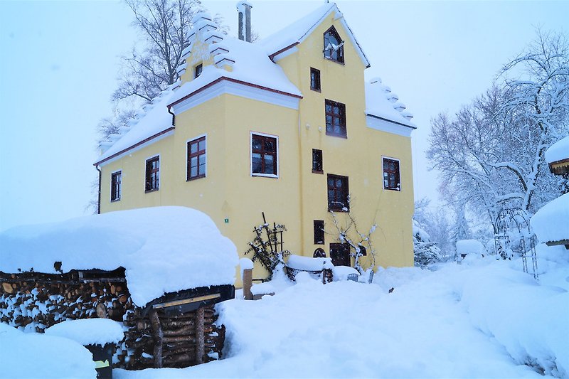 Villa Ludwigshöhe im Winter