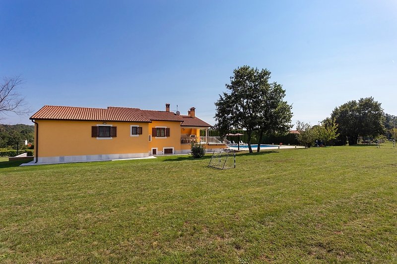 Villa Stavica