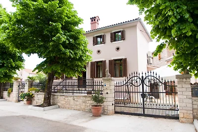 Villa Lesi