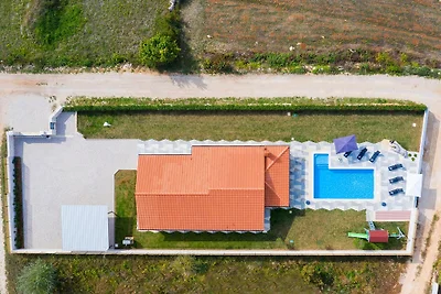 Villa Taya