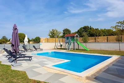 Villa Taya