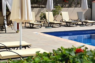 Villa Coral Retreat