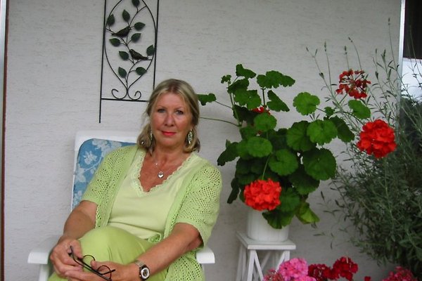 Mrs. V. Baumann Mrs. V. Baumann