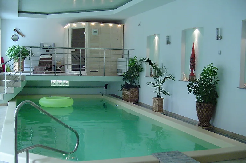 Zwembad op ongeveer 400 meter afstand, waar nog 5 vakantieappartementen zich bevinden.