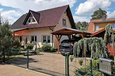 Haus am Fleesensee mit Ruderboot