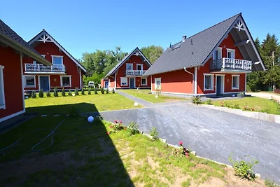 Haus Odin mit Boot und Steg, MV