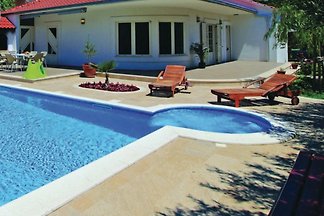 Villa Stela