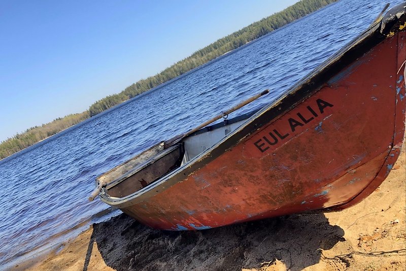 Unser Alu-Ruderboot am Åbodasjön