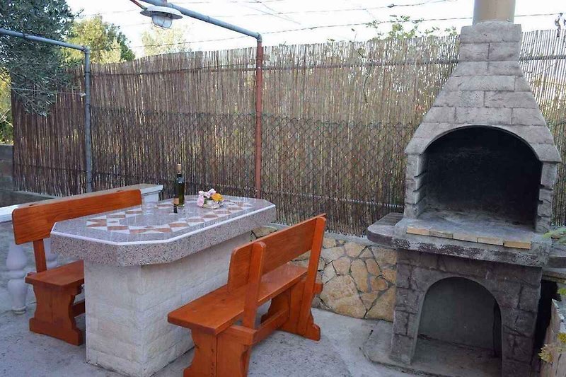 terrasse avec barbecue