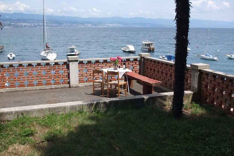 terrasse avec vue sur la mer