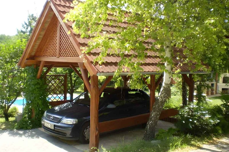 Pavillon als Car Port oder mit Gartenmöbeln