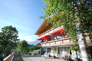 Ferienwohnung mit Balkon und Ausblick auf die