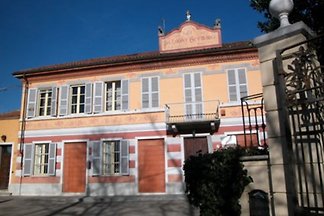 Ferienwohnung mit antiken Möbeln