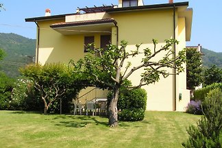 Ferienwohnung Mit Garten