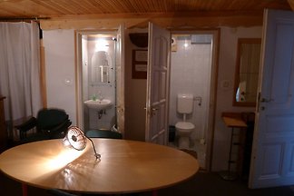 Ferienzimmer / Szabadság szobákat kínál mindö