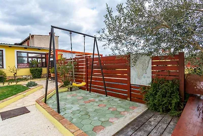 Bungalow mit Aussenpool