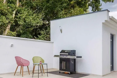 Ferienhaus mit Swimmingpool, Grill und