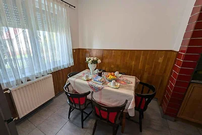 Ferienhaus in der Nähe vom Wasser mit ruhiger