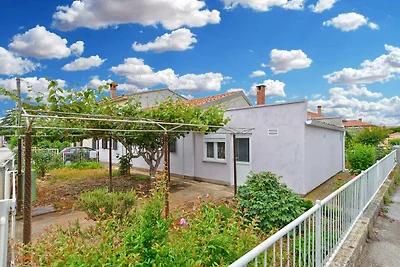Ferienhaus mit Klimaanlage und Terrasse