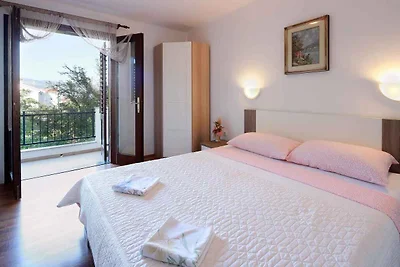 Ferienwohnung mit Terrasse und Klimaanlage